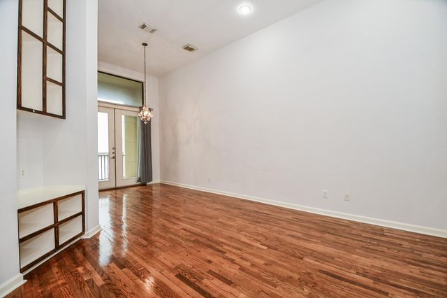 2431 Dorrington Street 2431A, Houston, TX 77030