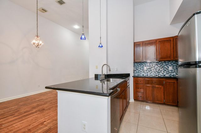 2431 Dorrington Street 2431A, Houston, TX 77030