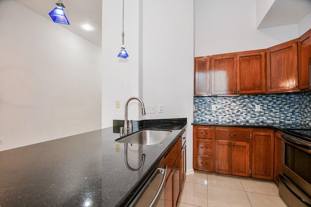 2431 Dorrington Street 2431A, Houston, TX 77030