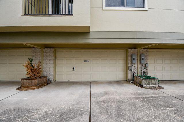 2431 Dorrington Street 2431A, Houston, TX 77030