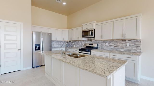 11118 Blue Eyed Grass Street, El Paso, TX 79934