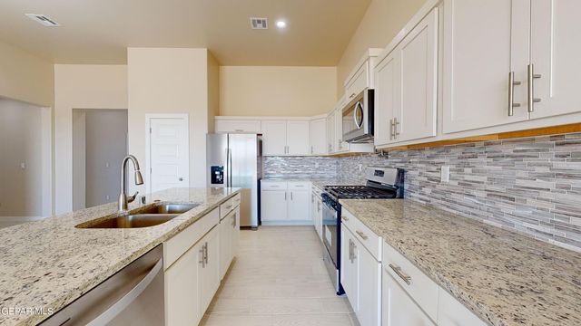 11118 Blue Eyed Grass Street, El Paso, TX 79934