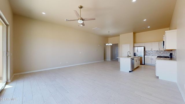 11118 Blue Eyed Grass Street, El Paso, TX 79934