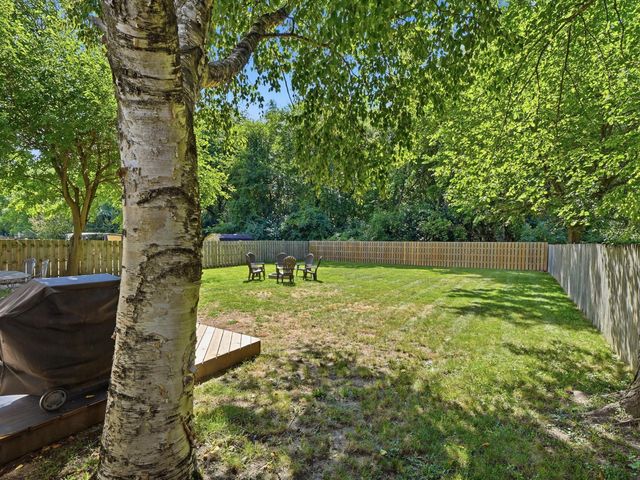 1127 Rue Deauville Boulevard, Ypsilanti, MI 48198