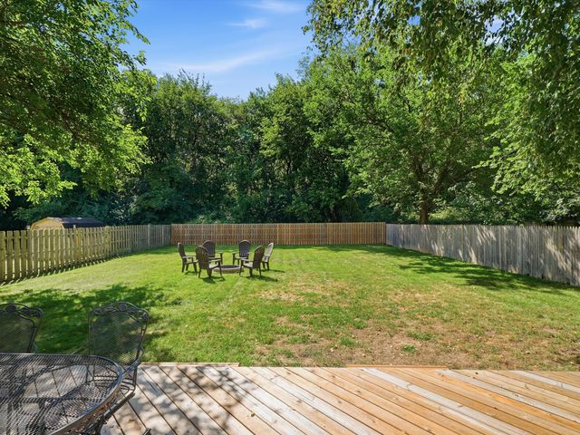 1127 Rue Deauville Boulevard, Ypsilanti, MI 48198
