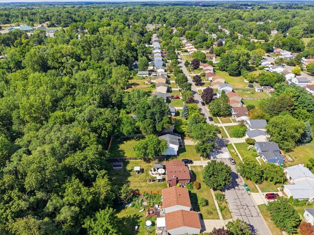 1127 Rue Deauville Boulevard, Ypsilanti, MI 48198
