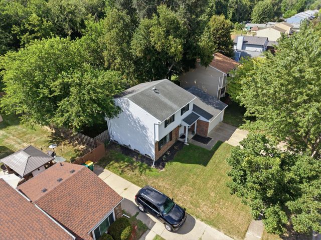 1127 Rue Deauville Boulevard, Ypsilanti, MI 48198