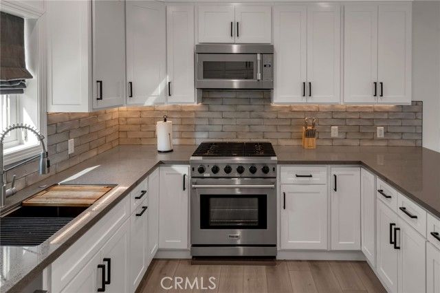 22434 Berdon St, Woodland Hills (los Angeles), CA 91367