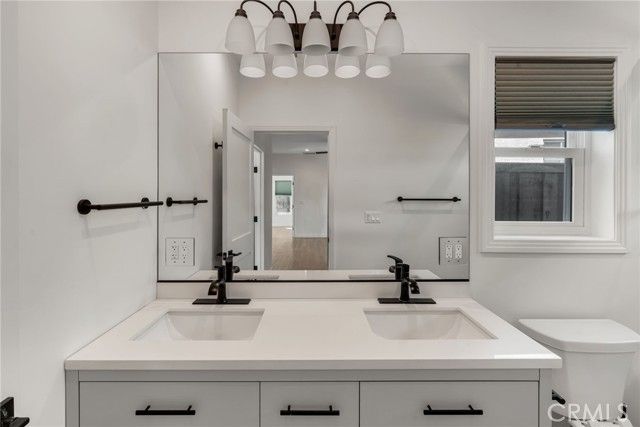 22434 Berdon St, Woodland Hills (los Angeles), CA 91367