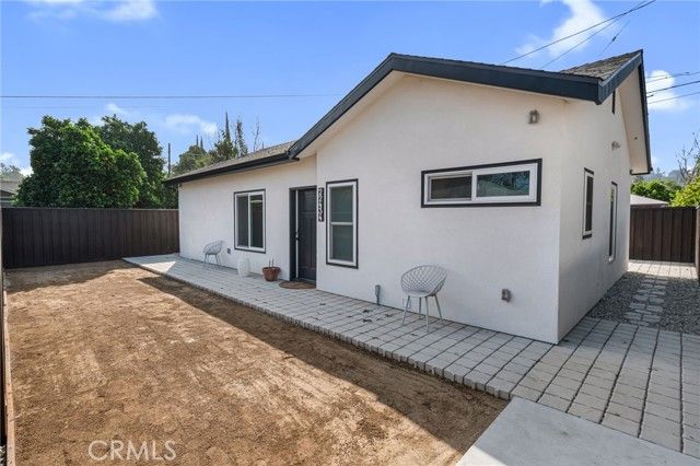 22434 Berdon St, Woodland Hills (los Angeles), CA 91367