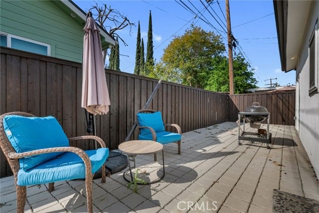 22434 Berdon St, Woodland Hills (los Angeles), CA 91367