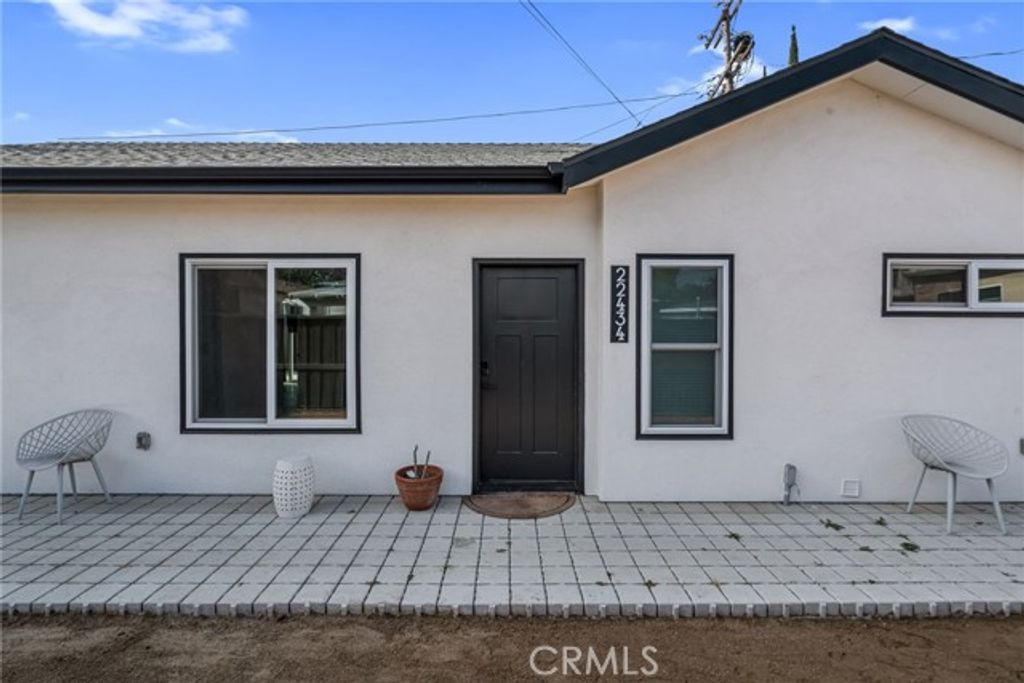 22434 Berdon St, Woodland Hills (los Angeles), CA 91367