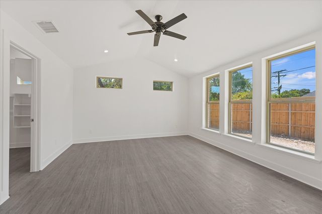3792 Wenatche Drive, Dallas, TX 75233