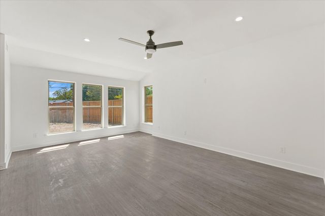 3792 Wenatche Drive, Dallas, TX 75233