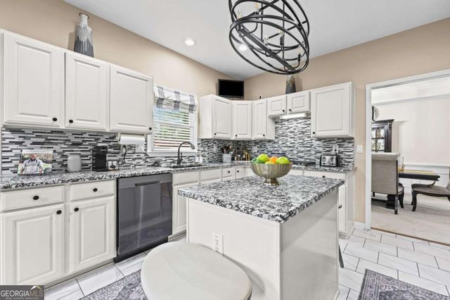 5942 Magnolia Ridge, Stone Mountain, GA 30087