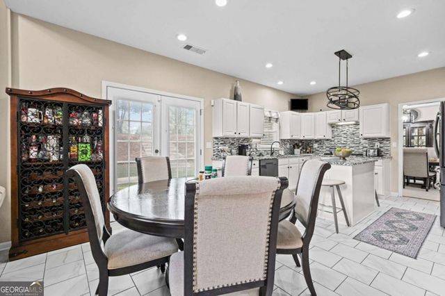 5942 Magnolia Ridge, Stone Mountain, GA 30087