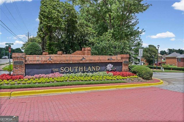 5942 Magnolia Ridge, Stone Mountain, GA 30087