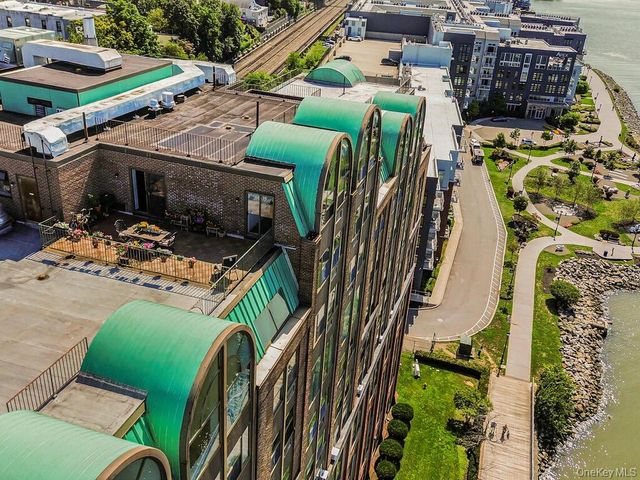 23 Water Grant Street 7L, Yonkers, NY 10701