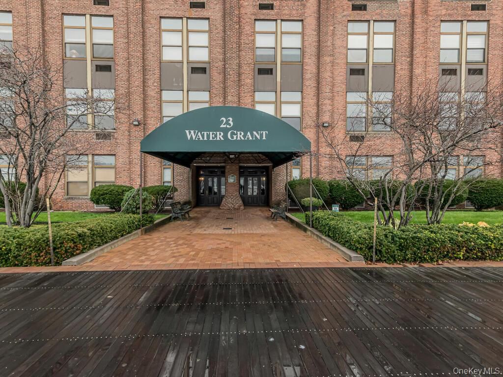 23 Water Grant Street 7L, Yonkers, NY 10701