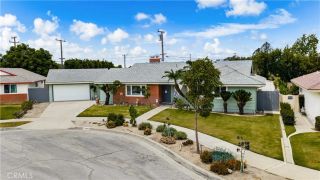 760 N Pine St, Orange, CA 92867