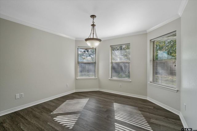 504 Susie St., Chandler, TX 75758