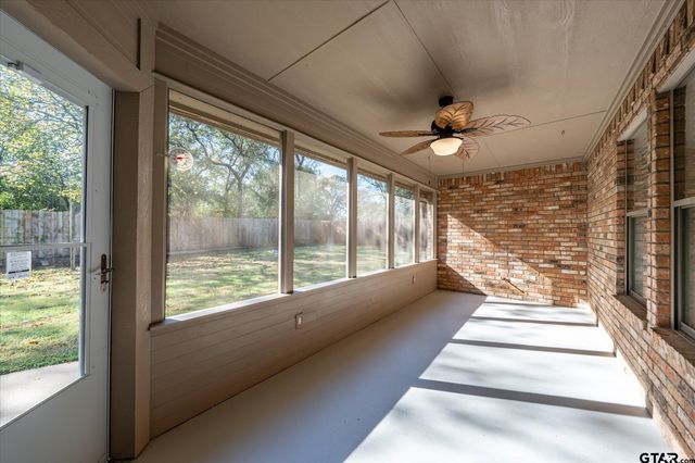 504 Susie St., Chandler, TX 75758