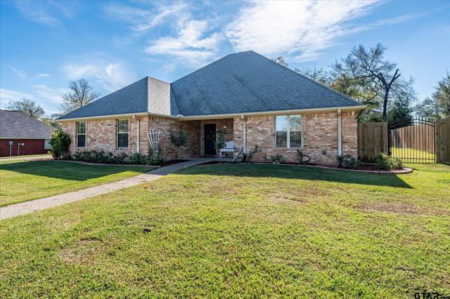 504 Susie St., Chandler, TX 75758