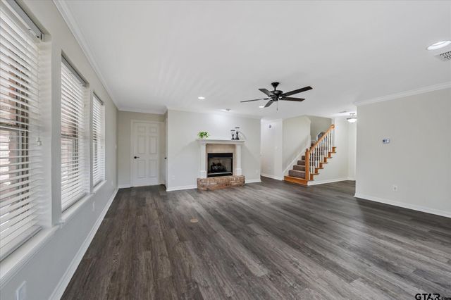 504 Susie St., Chandler, TX 75758