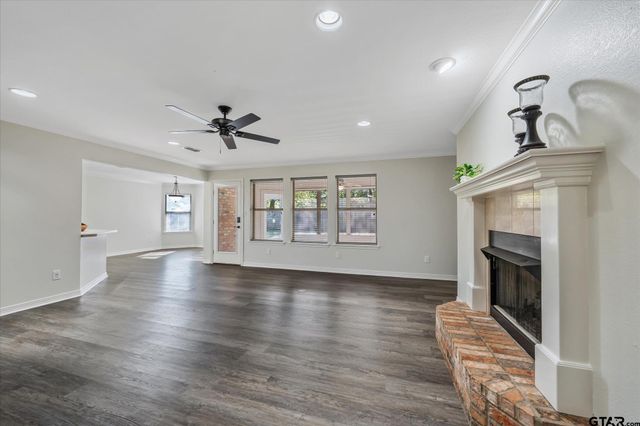 504 Susie St., Chandler, TX 75758