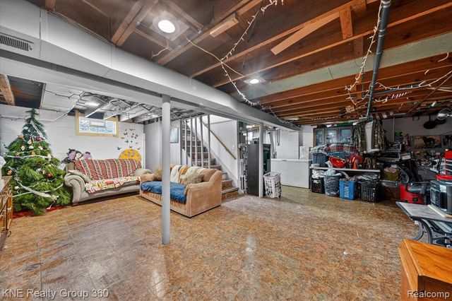 31325 Sheridan Street, Garden City, MI 48135