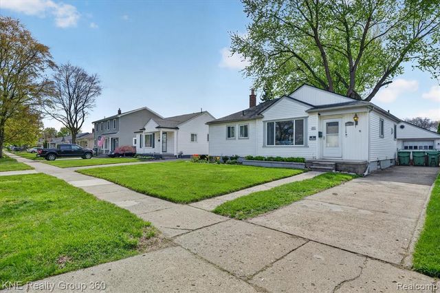 31325 Sheridan Street, Garden City, MI 48135