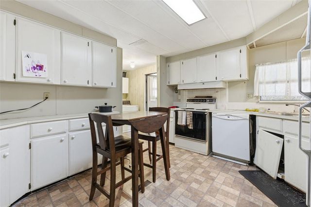 8045 INDIAN TRAIL ROAD, Weeki Wachee, FL 34613