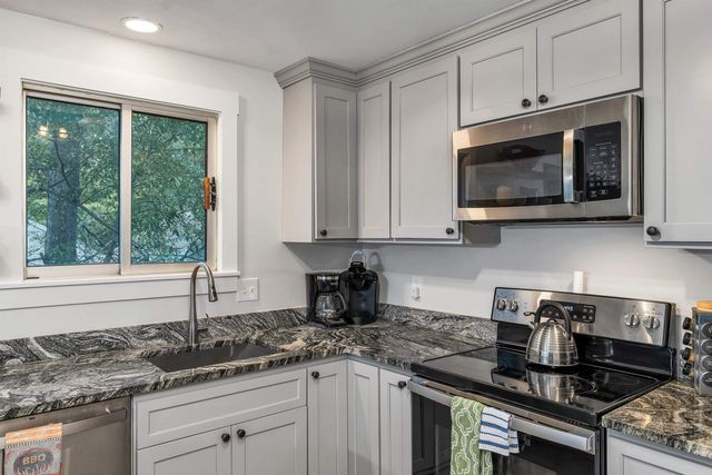 18 Condo Rd Unit 1, Campton, NH 03223