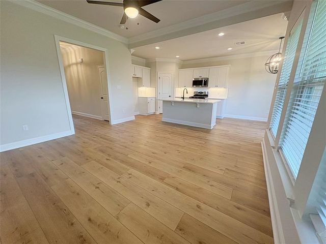 6715 Arbor Way, Orange, TX 77630