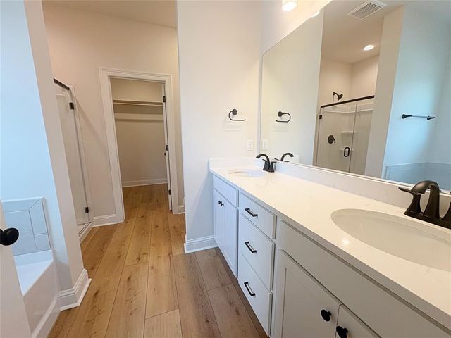 6715 Arbor Way, Orange, TX 77630