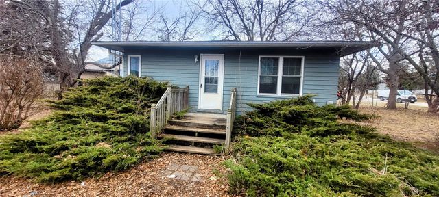 2263 S Riverside Dr, Iowa City, IA 52246