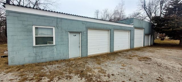 2263 S Riverside Dr, Iowa City, IA 52246