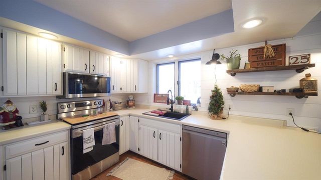 213 GREENWOOD DRIVE, Rothschild, WI 54476