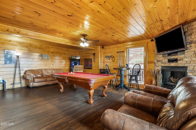 2011 Cougar Crossing Way, Sevierville, TN 37876