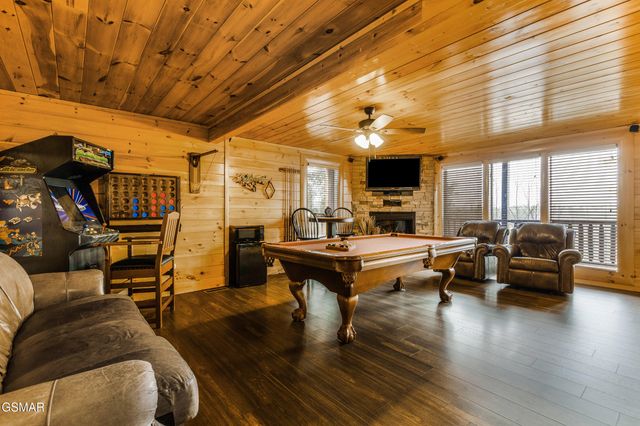 2011 Cougar Crossing Way, Sevierville, TN 37876