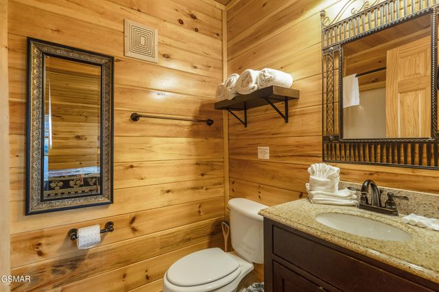 2011 Cougar Crossing Way, Sevierville, TN 37876