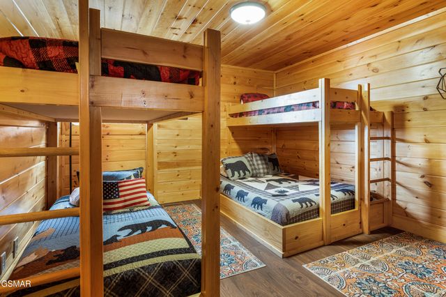 2011 Cougar Crossing Way, Sevierville, TN 37876