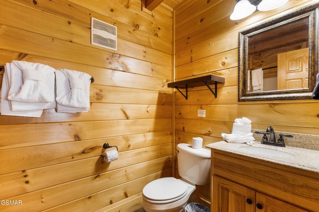 2011 Cougar Crossing Way, Sevierville, TN 37876