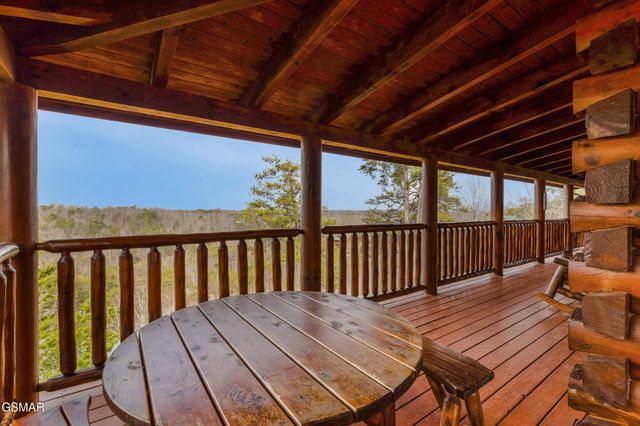 2011 Cougar Crossing Way, Sevierville, TN 37876