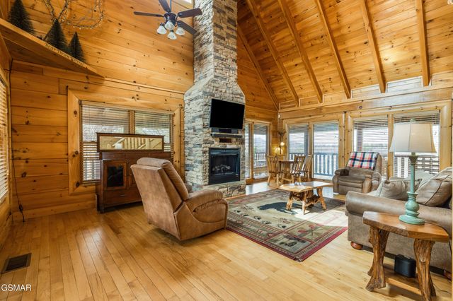 2011 Cougar Crossing Way, Sevierville, TN 37876