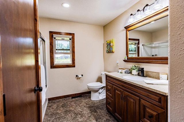 1393 Harris DRIVE, Waukesha, WI 53186