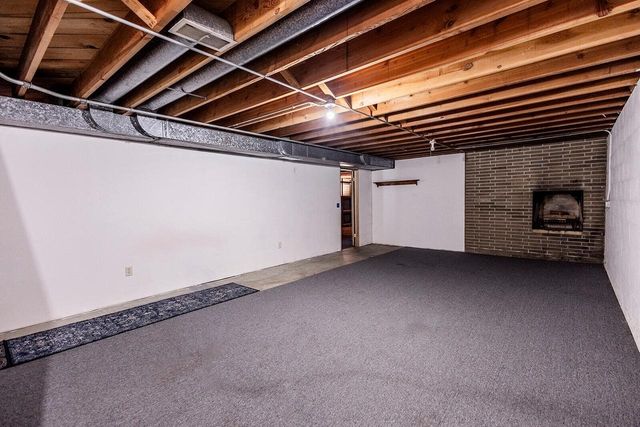 1393 Harris DRIVE, Waukesha, WI 53186