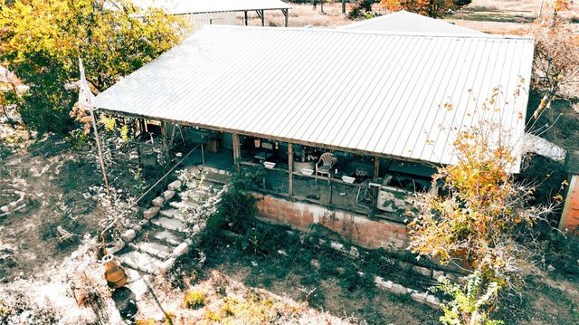 151 Palamino CT, Paige, TX 78659