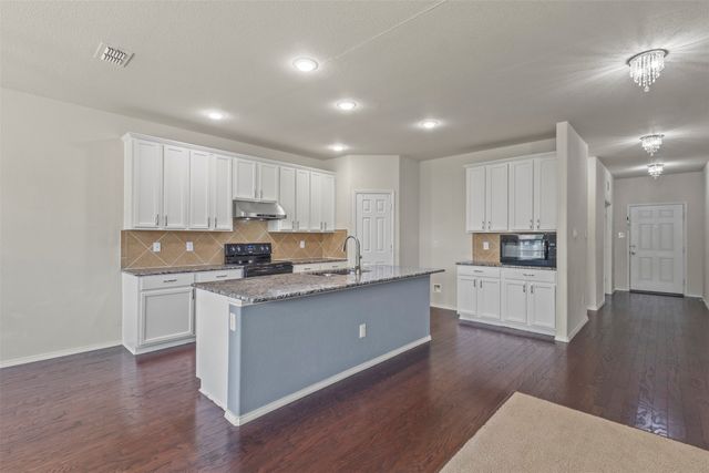 2421 Buelingo Lane, Fort Worth, TX 76131