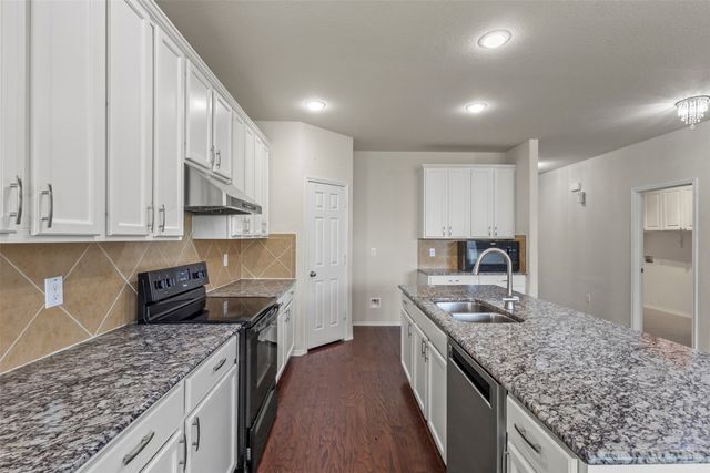 2421 Buelingo Lane, Fort Worth, TX 76131